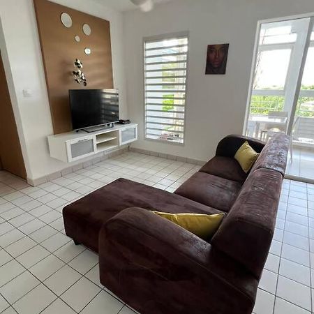 Appartement F4 Petit Bourg Exterior photo