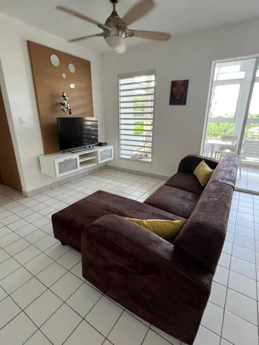 Appartement F4 Petit Bourg Exterior photo